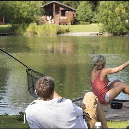 Relaxing Holiday Home With Hot Tub At Tattershall Lakes Exterior foto